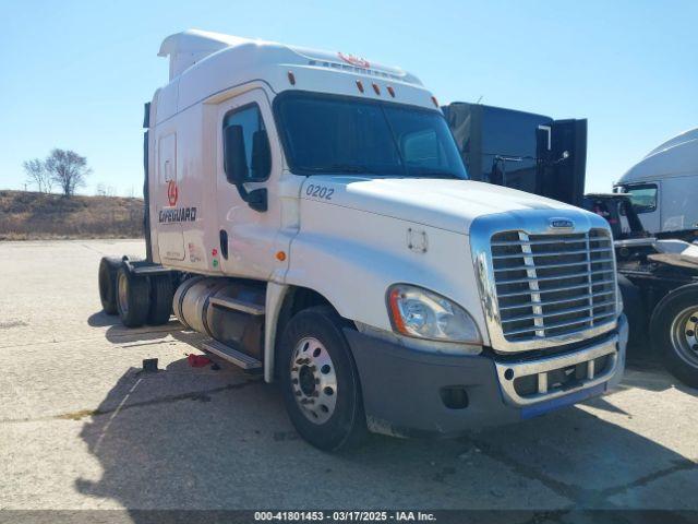  Salvage Freightliner Cascadia 125