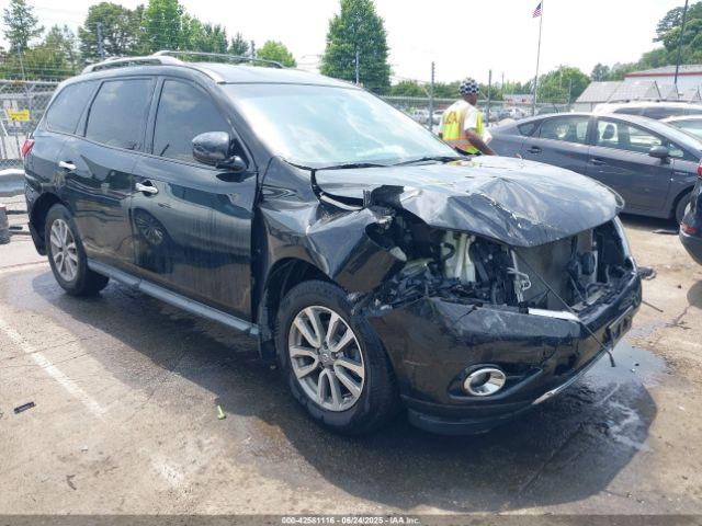  Salvage Nissan Pathfinder
