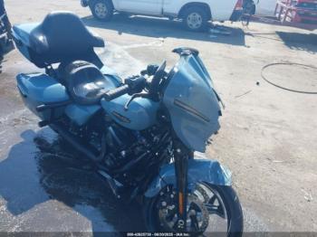  Salvage Harley-Davidson Flhx