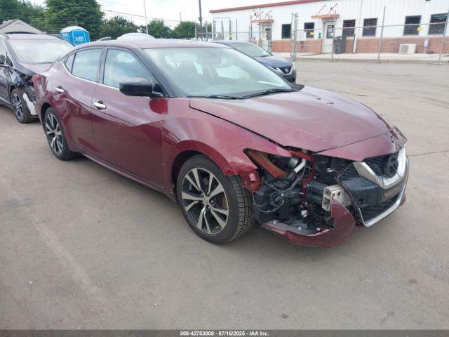  Salvage Nissan Maxima