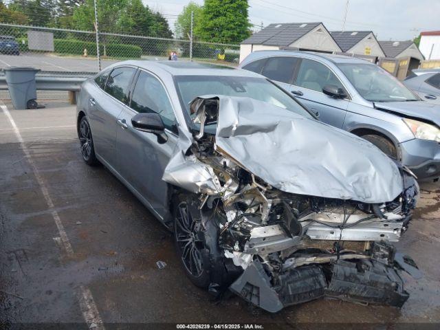  Salvage Toyota Avalon