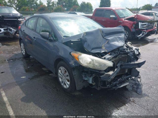  Salvage Kia Forte