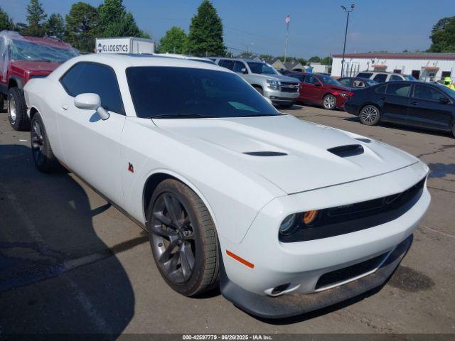 Salvage Dodge Challenger