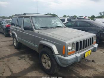  Salvage Jeep Cherokee