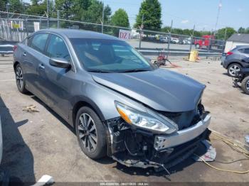  Salvage Nissan Altima