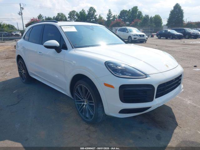 Salvage Porsche Cayenne