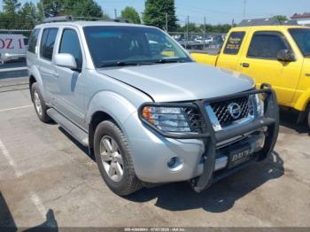  Salvage Nissan Pathfinder