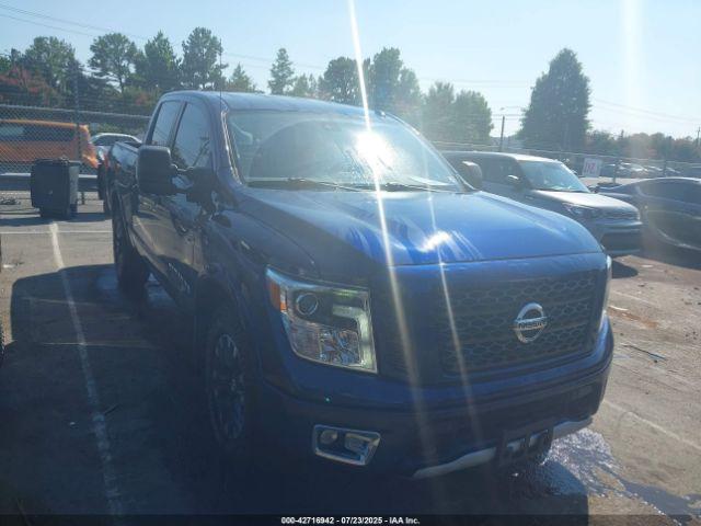  Salvage Nissan Titan