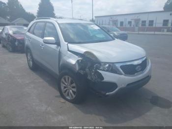  Salvage Kia Sorento