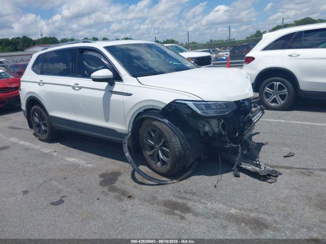 Salvage Volkswagen Tiguan
