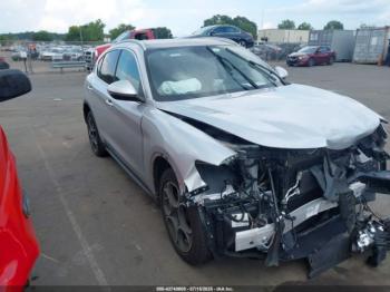  Salvage Alfa Romeo Stelvio