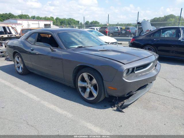  Salvage Dodge Challenger