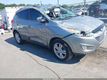  Salvage Hyundai TUCSON