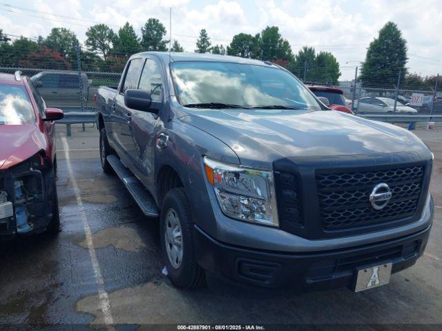  Salvage Nissan Titan