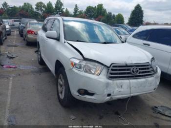  Salvage Toyota Highlander