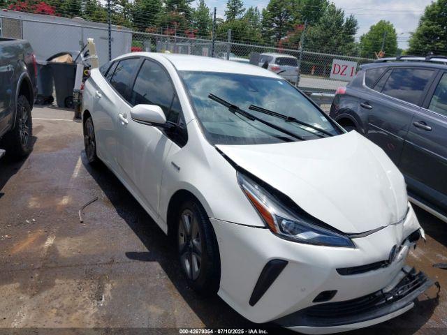  Salvage Toyota Prius