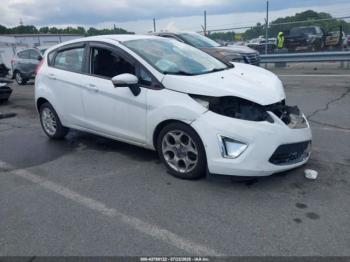  Salvage Ford Fiesta