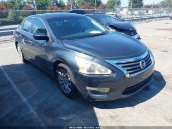  Salvage Nissan Altima
