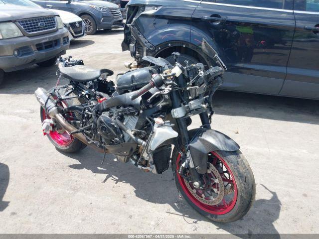  Salvage Suzuki Gsx-r1000