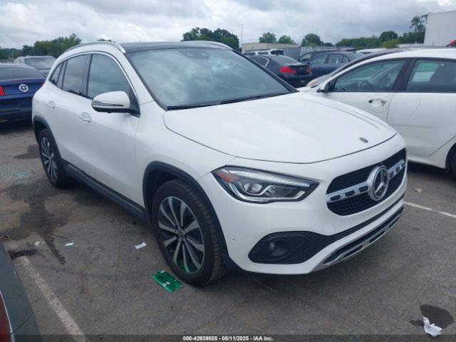  Salvage Mercedes-Benz GLA