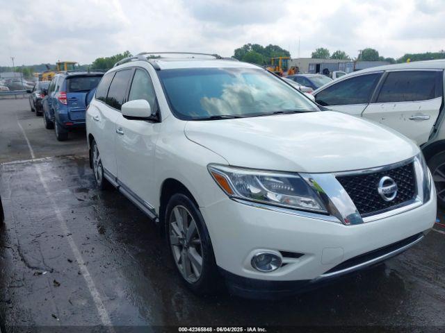  Salvage Nissan Pathfinder