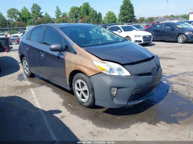  Salvage Toyota Prius
