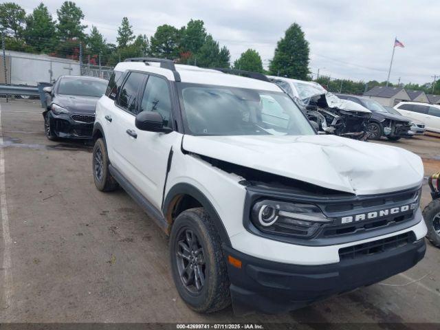  Salvage Ford Bronco