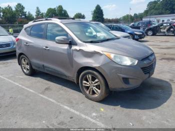  Salvage Hyundai TUCSON