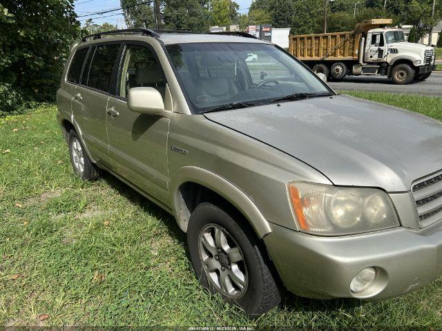  Salvage Toyota Highlander