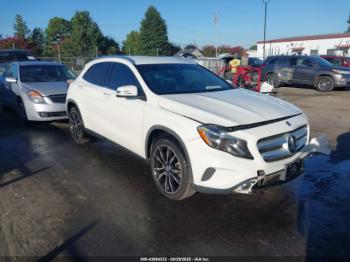  Salvage Mercedes-Benz GLA