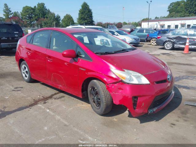  Salvage Toyota Prius