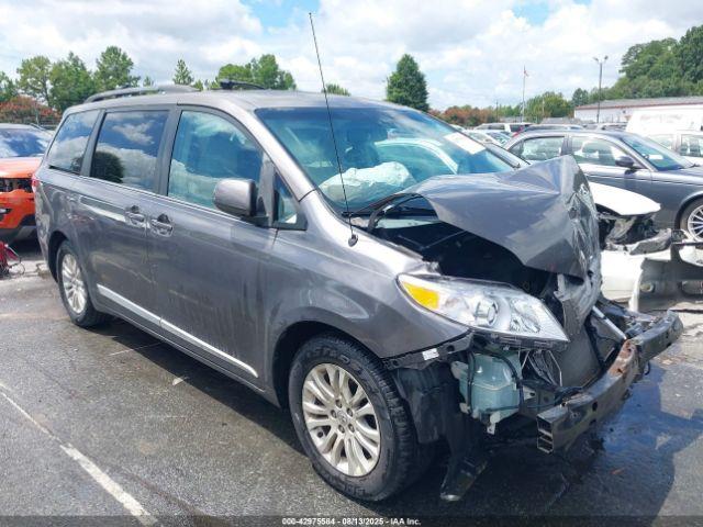  Salvage Toyota Sienna