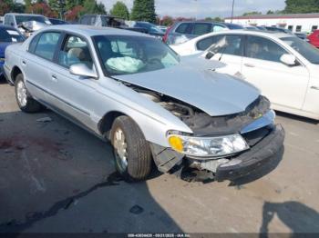  Salvage Lincoln Continental