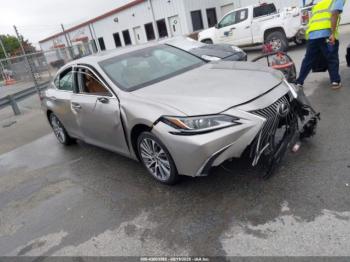  Salvage Lexus Es