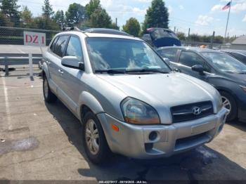  Salvage Hyundai TUCSON
