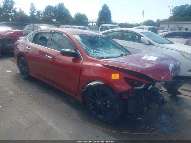  Salvage Nissan Altima