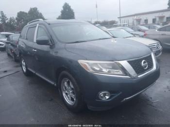  Salvage Nissan Pathfinder