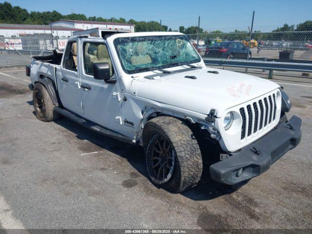  Salvage Jeep Gladiator