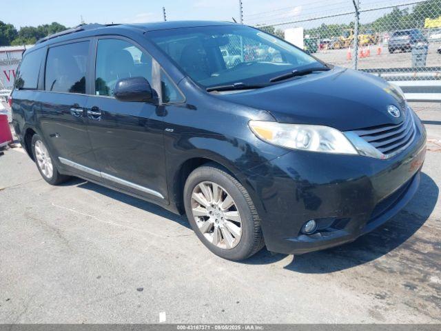  Salvage Toyota Sienna