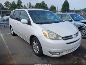  Salvage Toyota Sienna