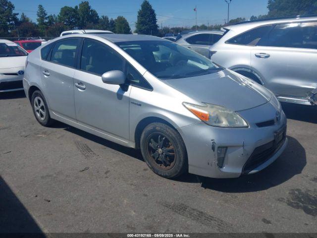  Salvage Toyota Prius