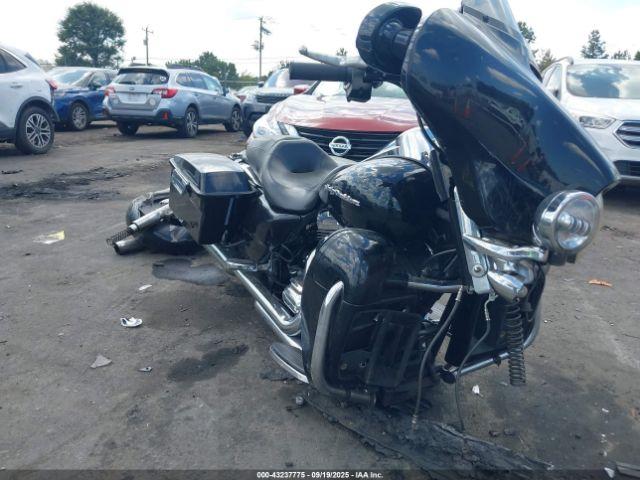  Salvage Harley-Davidson Flhx