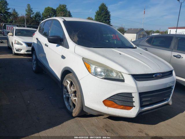  Salvage Ford Escape