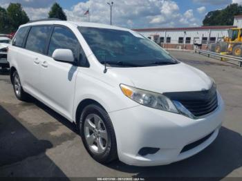  Salvage Toyota Sienna