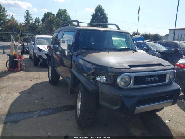  Salvage Toyota FJ Cruiser