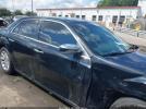 Chrysler 300 Limited Image 16
