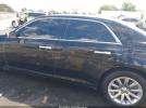 Chrysler 300 Limited Image 14