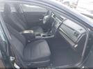 Toyota Camry Le Image 8