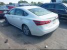 Toyota Avalon Xle Premium Image 9