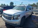 Chevrolet Suburban 1500 Ltz Image 3